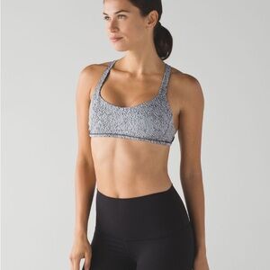Lululemon Free To Be Zen Bra